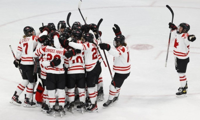 Жіноча збірна Канади знищила Швецію у чвертьфіналі хокейного турніру