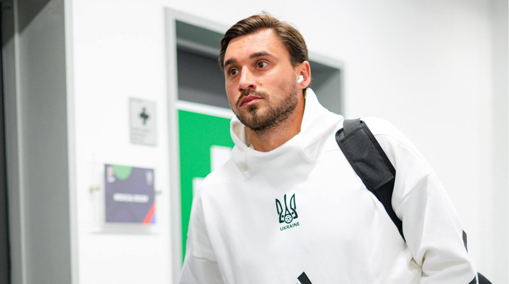 Заміна голкіперів перед Францією: замість Луніна в збірну викликали колишнього воротаря Динамо