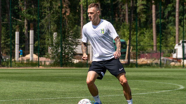 Інсайд від Бондаренка: півзахисник Шахтаря натякнув на трансфер у клуб вінгера збірної України