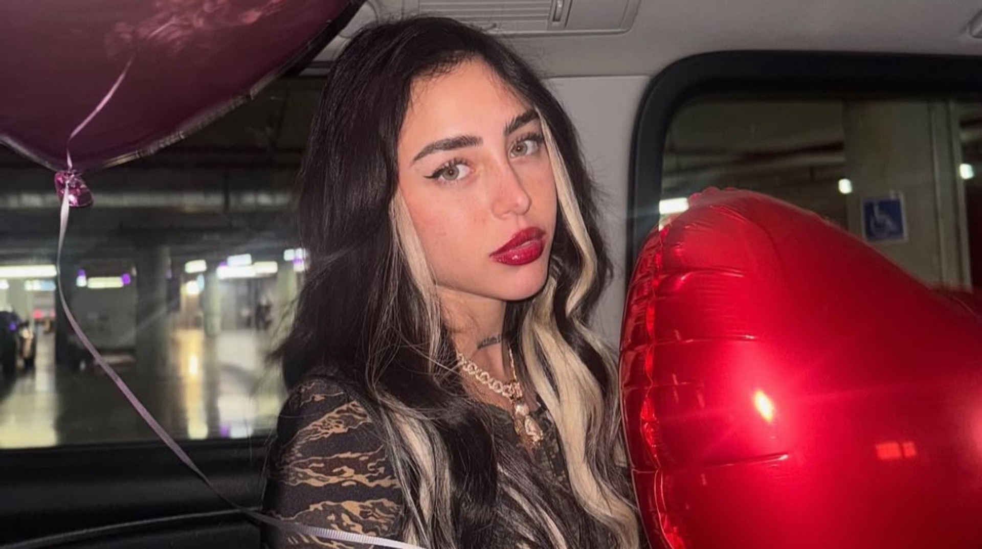 Отец с матерью были против: известно, как относились родители звезды Барселоны к его новой пассии