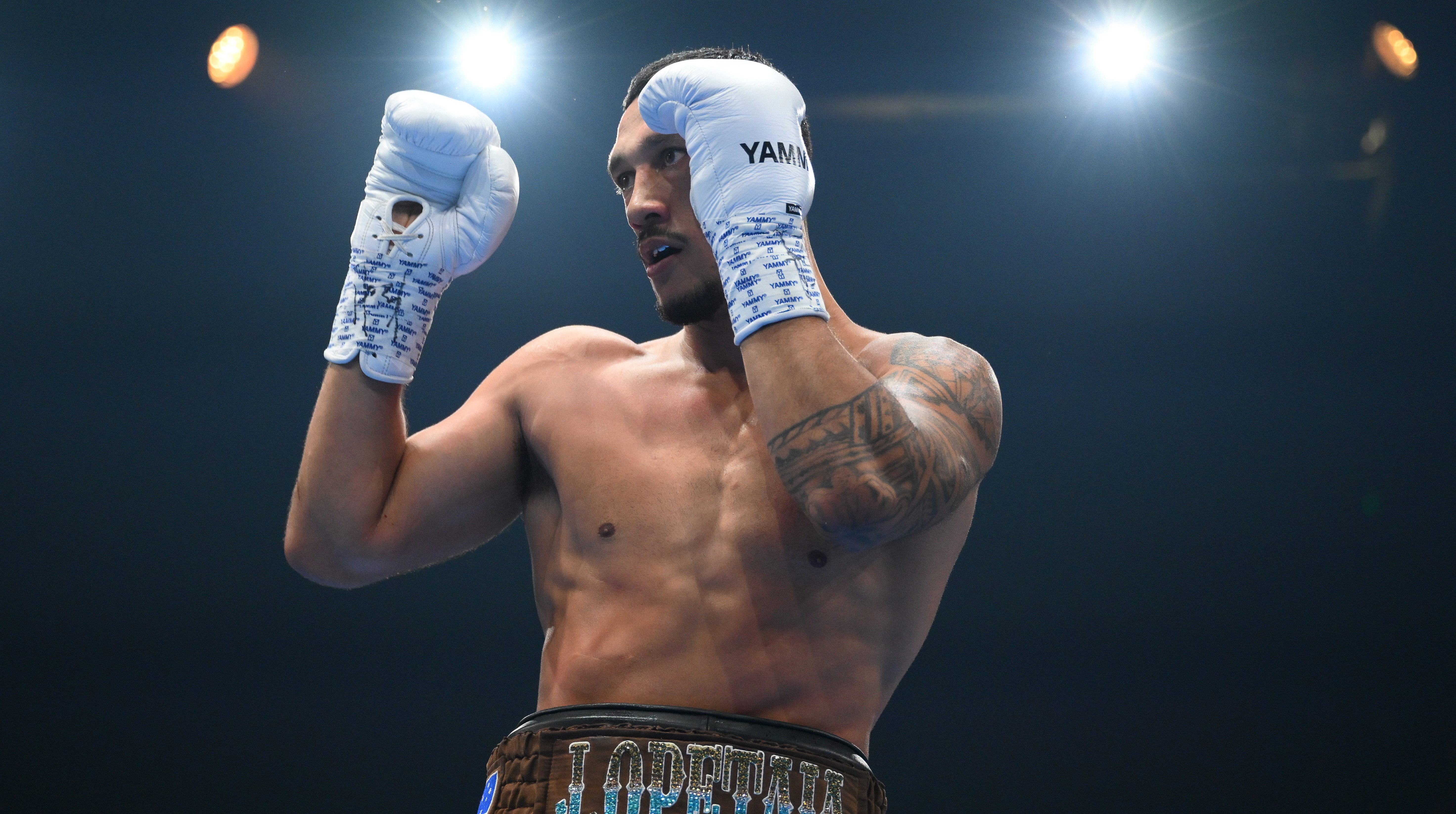 Опетая ефектно нокаутував 40-річного Джинкару