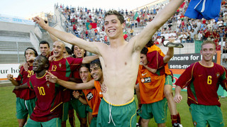 Плакса, Бджілка і найкращий у світі хрещений батько: Кріштіану Роналду, якого ви не знали