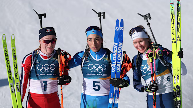 Виттоцци добыла для Италии историческое первое олимпийское золото в биатлоне, выиграв персьют на Играх-2026