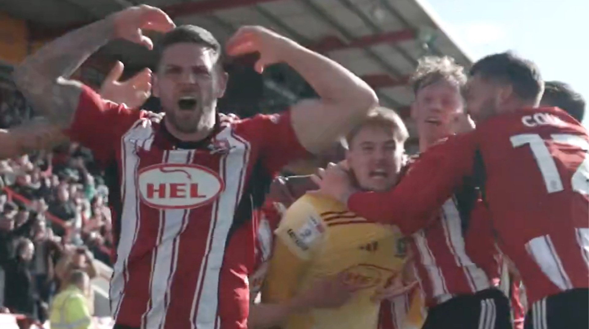 В Англії голкіпер врятував команду українця від поразки, забивши на 90+6 хвилині гри