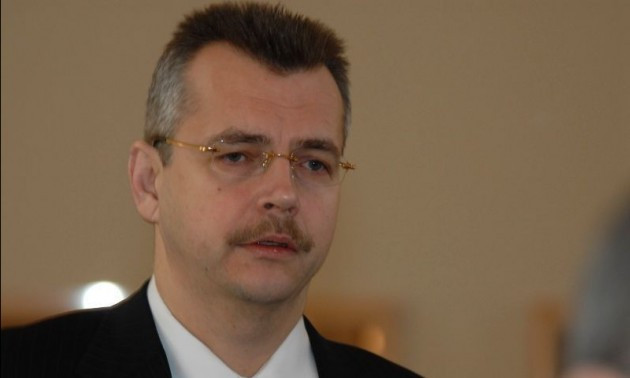 Президент Славії закликав звільнити Суркіса і видалив пост