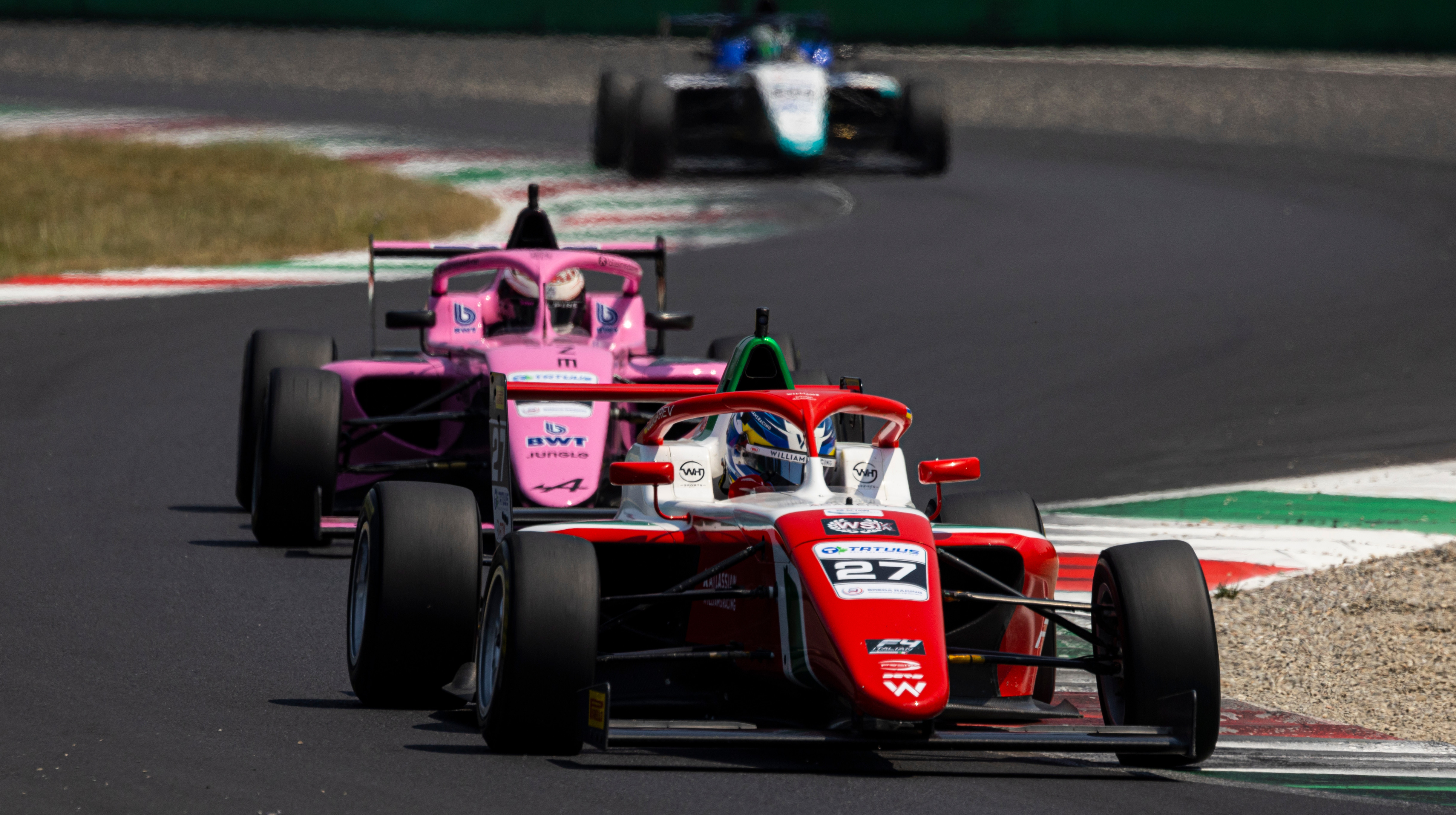 Усьому винною аварія: Бондарев не зумів фінішувати в другій гонці Формули-4 в Монці