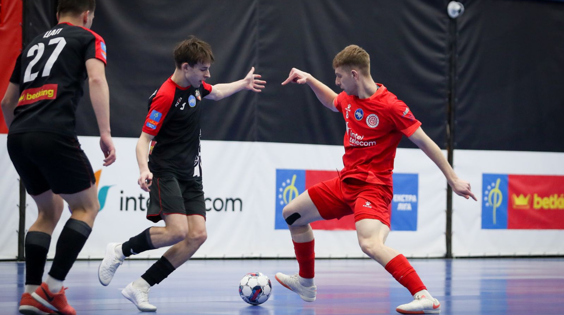 Вилетіти після перемоги, історичний покер і гол-скандал: найцікавіше про 21 тур Екстраліги