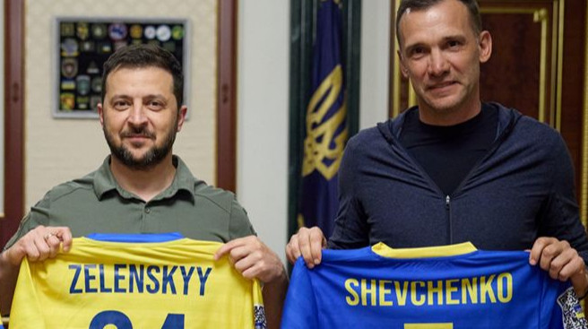 Зеленський поспілкувався з президентом ФІФА та Шевченком