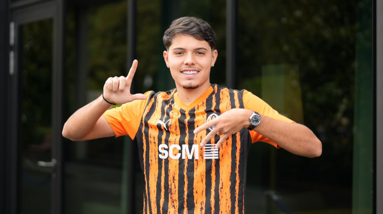 Шахтар підписав 18-річного форварда Сантоса