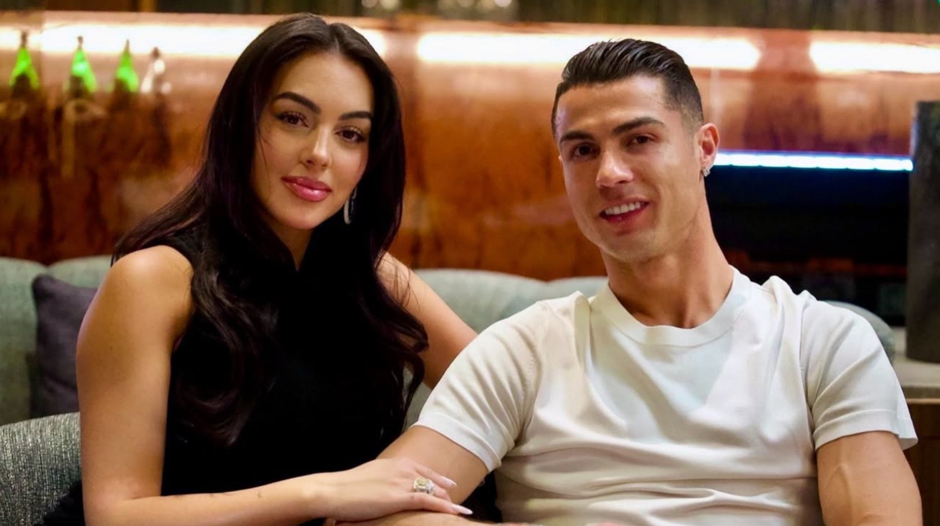 Подарував Rolex за 50 тисяч євро: Роналду привітав наречену із днем народження розкішним презентом