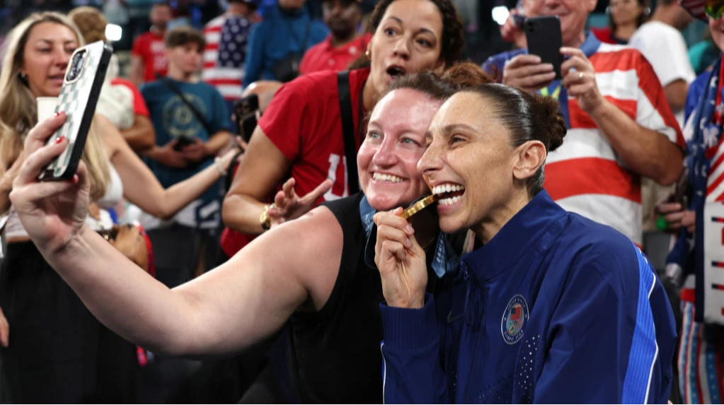 Шестиразова чемпіонка Олімпійських ігор з баскетболу завершила кар'єру