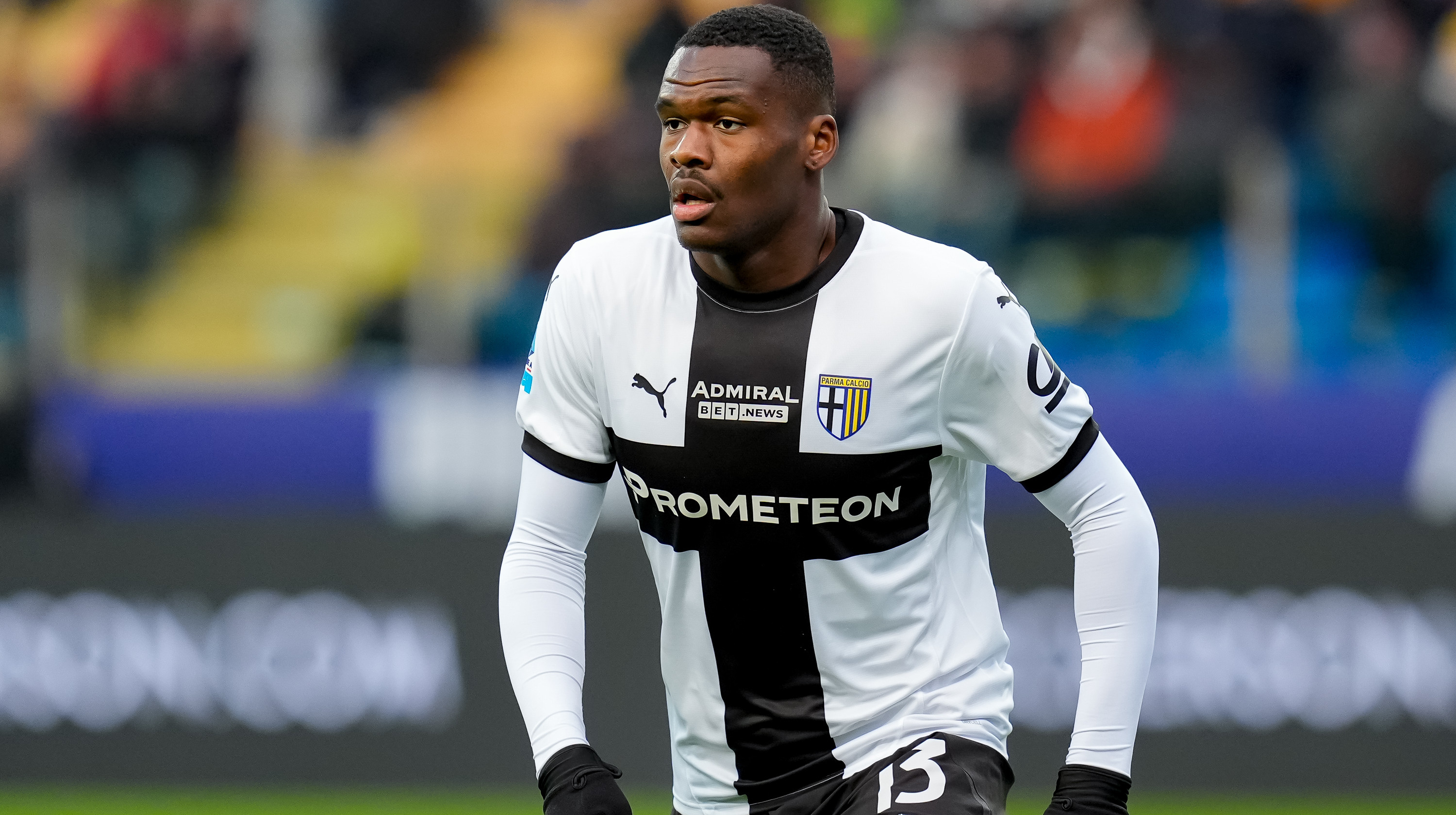 Интер и Рома следят за нападающим Пармы