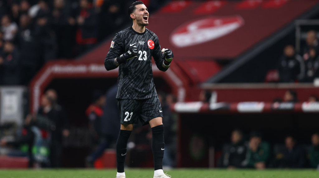 Трабзонспор готов продать своего голкипера Шахтеру, однако сам игрок хочет в другой клуб