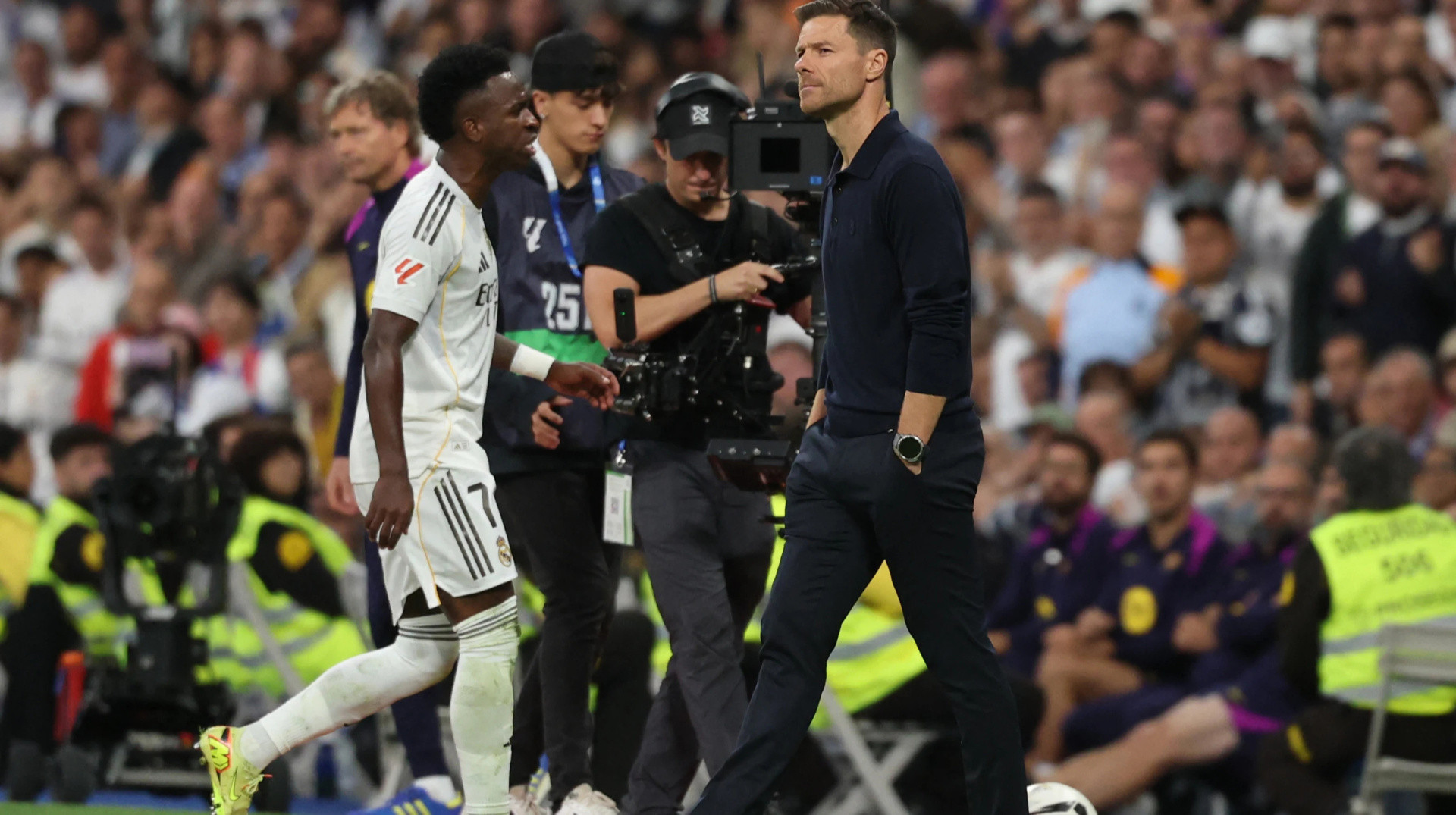 Усталость и сомнения руководства: в Испании раскрыли подробности ухода Алонсо