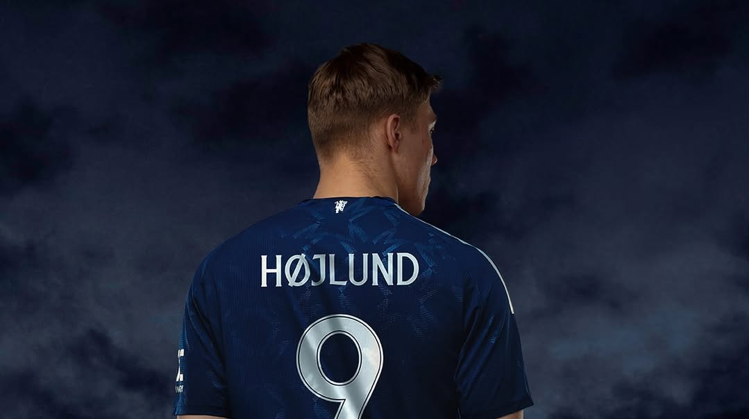 Альтернатива Влаховичу: Мілан хоче орендувати форварда МЮ