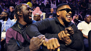 Він ще багато чого може: Джошуа – про рішення Кроуфорда завершити кар'єру