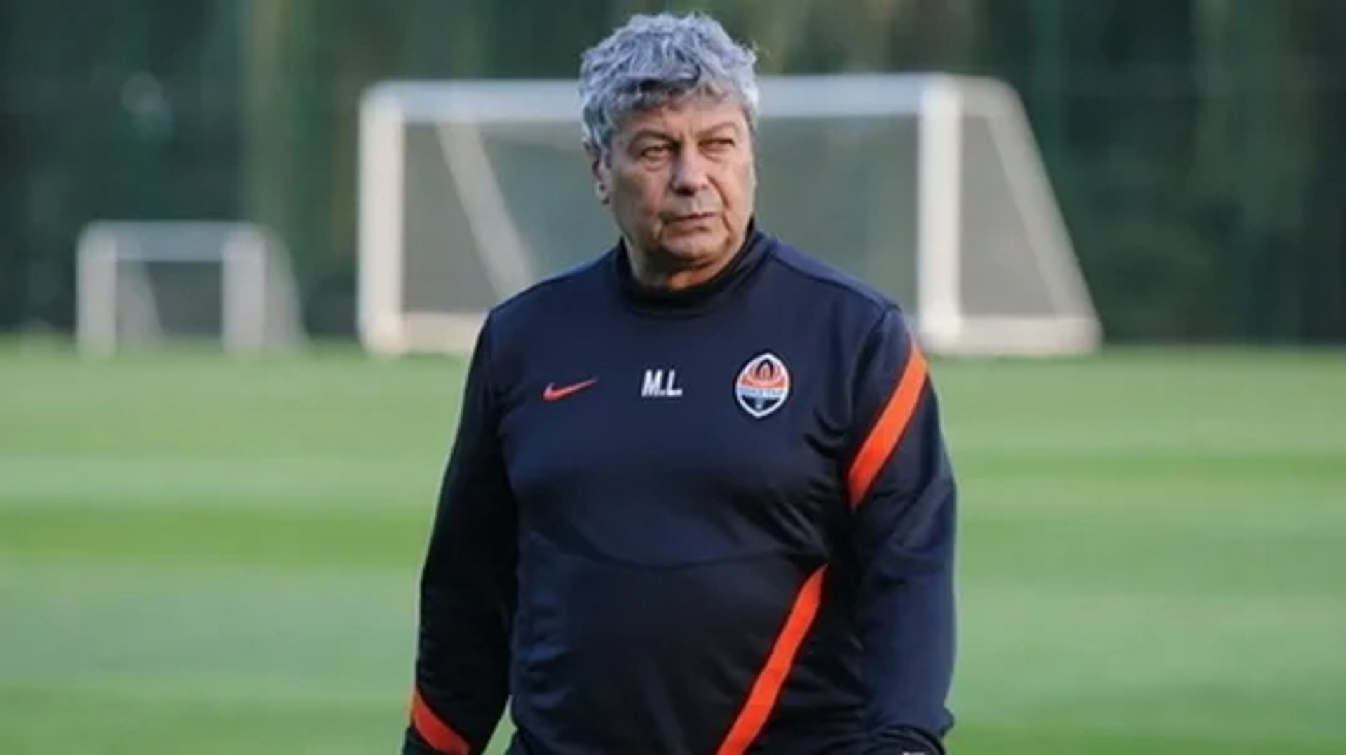 Історія дня. Містер намагався всунути мені в руку грошову купюру. Якою людиною був Мірча Луческу