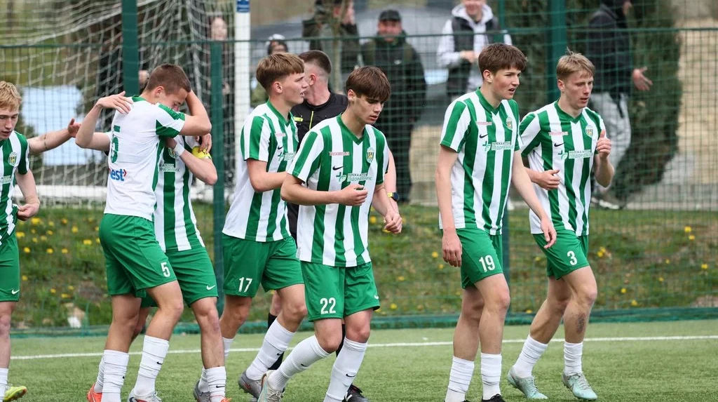 Львівське дербі завершилось масовою бійкою та вилученням