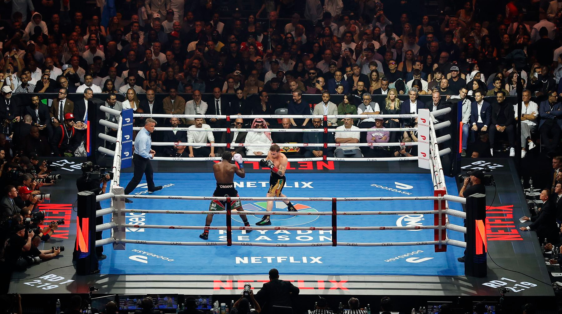 Полное преимущество от победителя: статистика ударов боя Кроуфорд – Канело