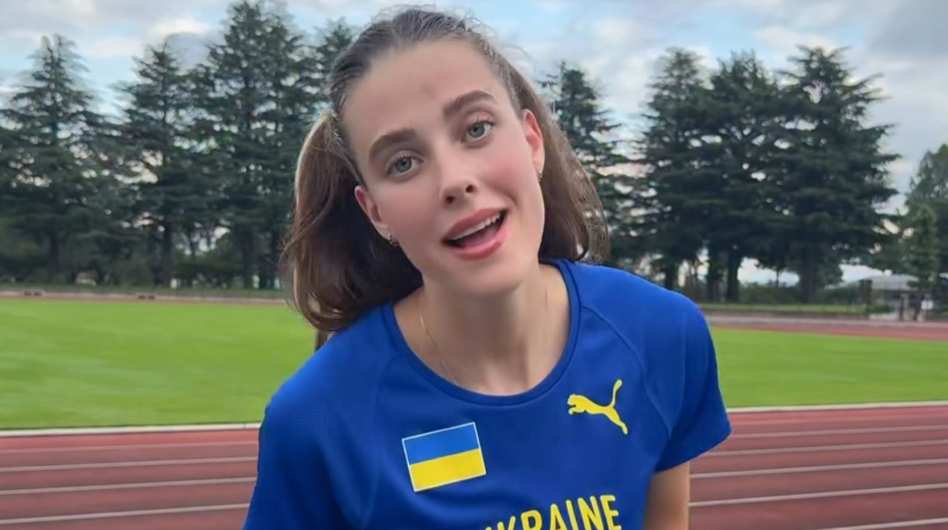 Магучіх підкорила соцмережі танцем у формі збірної України: гопак під хіт Дзідзьо