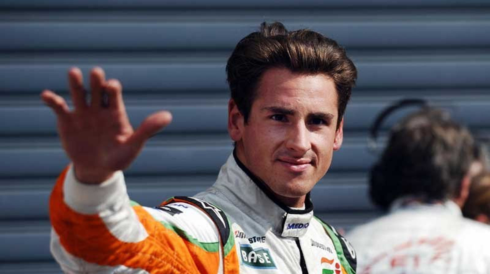 Полиция задержала бывшего пилота Формулы-1 по подозрению в мошенничестве