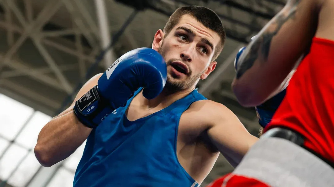 Иллюша одолел иранца на старте ЧМ-2025