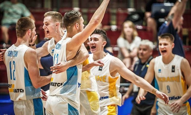 Україна розгромно програла Франції в 1/8 молодіжного Євробаскету-2019