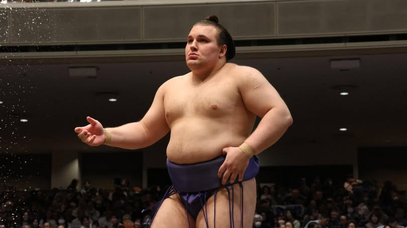 Аонішіки та йокозуни програли: дивний день на Hatsu Basho 2026