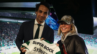 Відома голівудська акторка завітала на матч Спортинга, влаштувавши шоу на полі