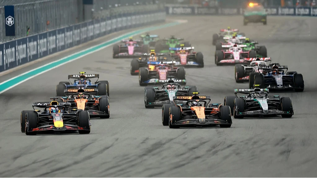 Формула-1 может отказаться от принципа 50/50 в моторах