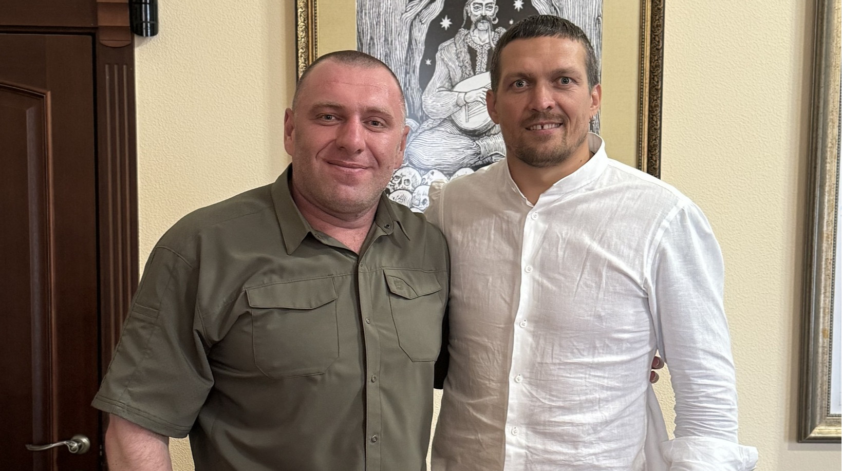 Пример для всей Украины: СБУ пожелала Усику успеха в бою с Дюбуа