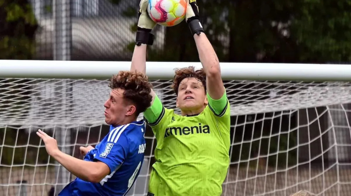 Сейчас я активно ищу клуб, – 18-летний украинский вратарь покинет Байер