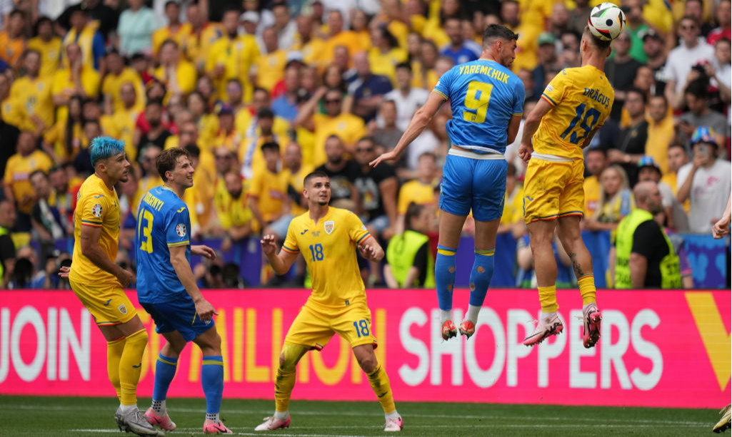 Збірна України розгромно поступилася Румунії в першому турі Євро-2024