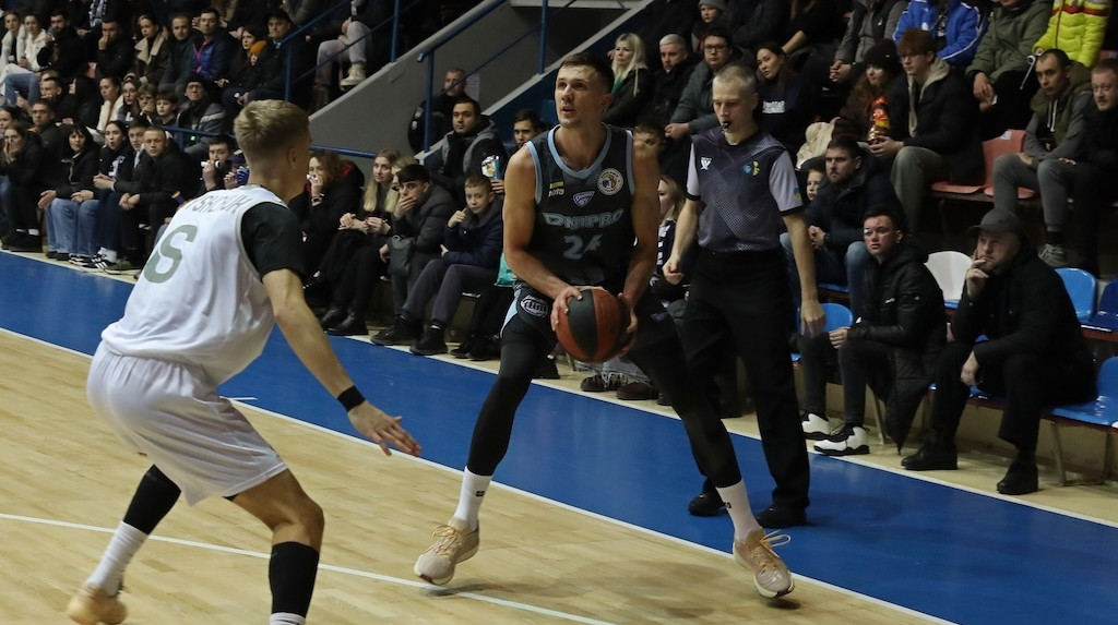 Днепр разгромил Нико-Баскет в матче чемпионата Суперлиги