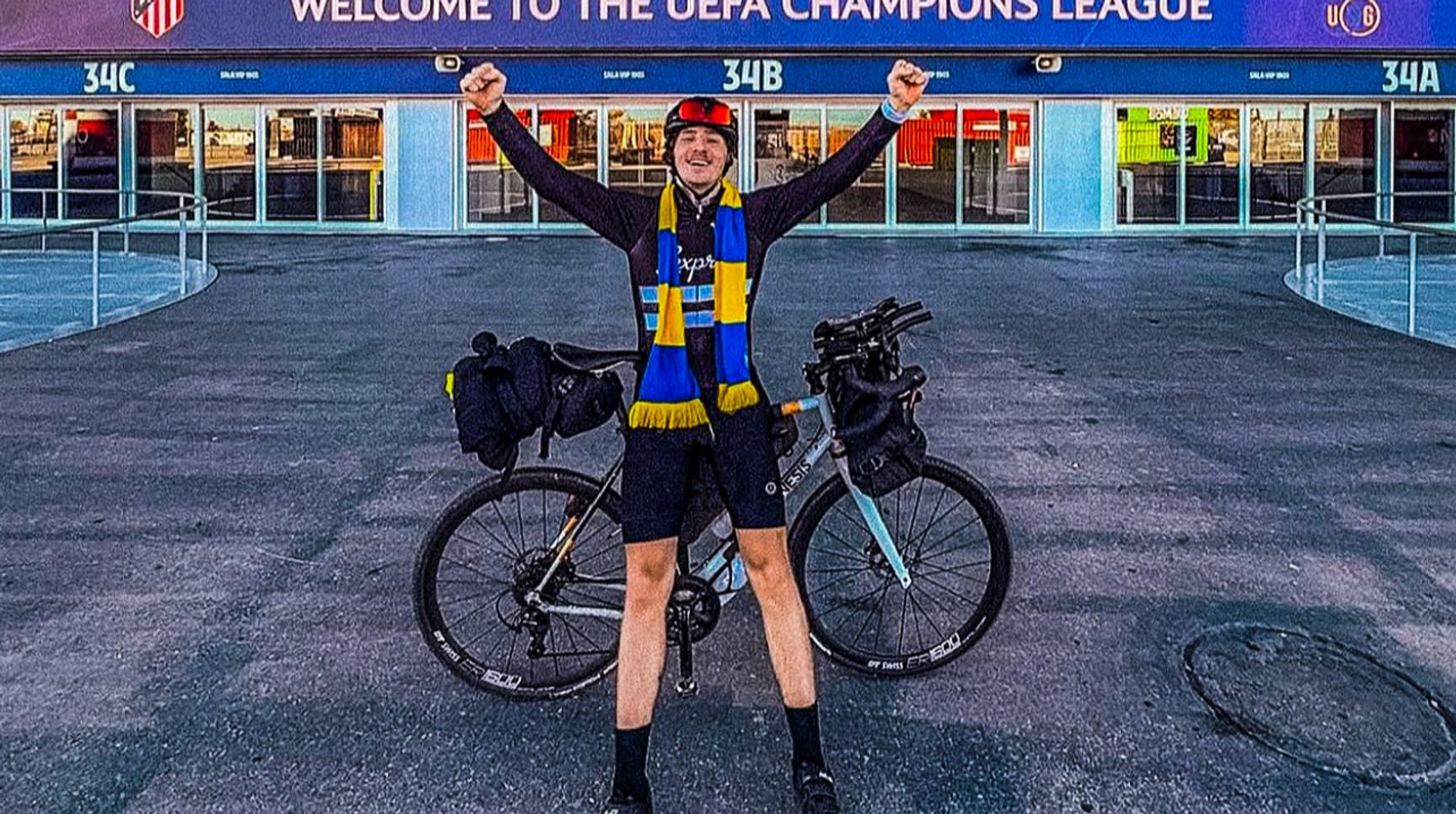 Бельгійський фанат-ентузіаст проїхав 1570 км на велосипеді до Мадрида, щоб подивитися матч ЛЧ