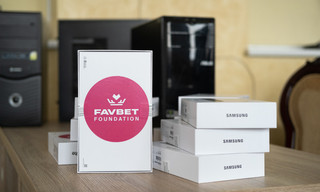 Favbet Foundation подарував техніку для навчання дитячому центру «Джерело»