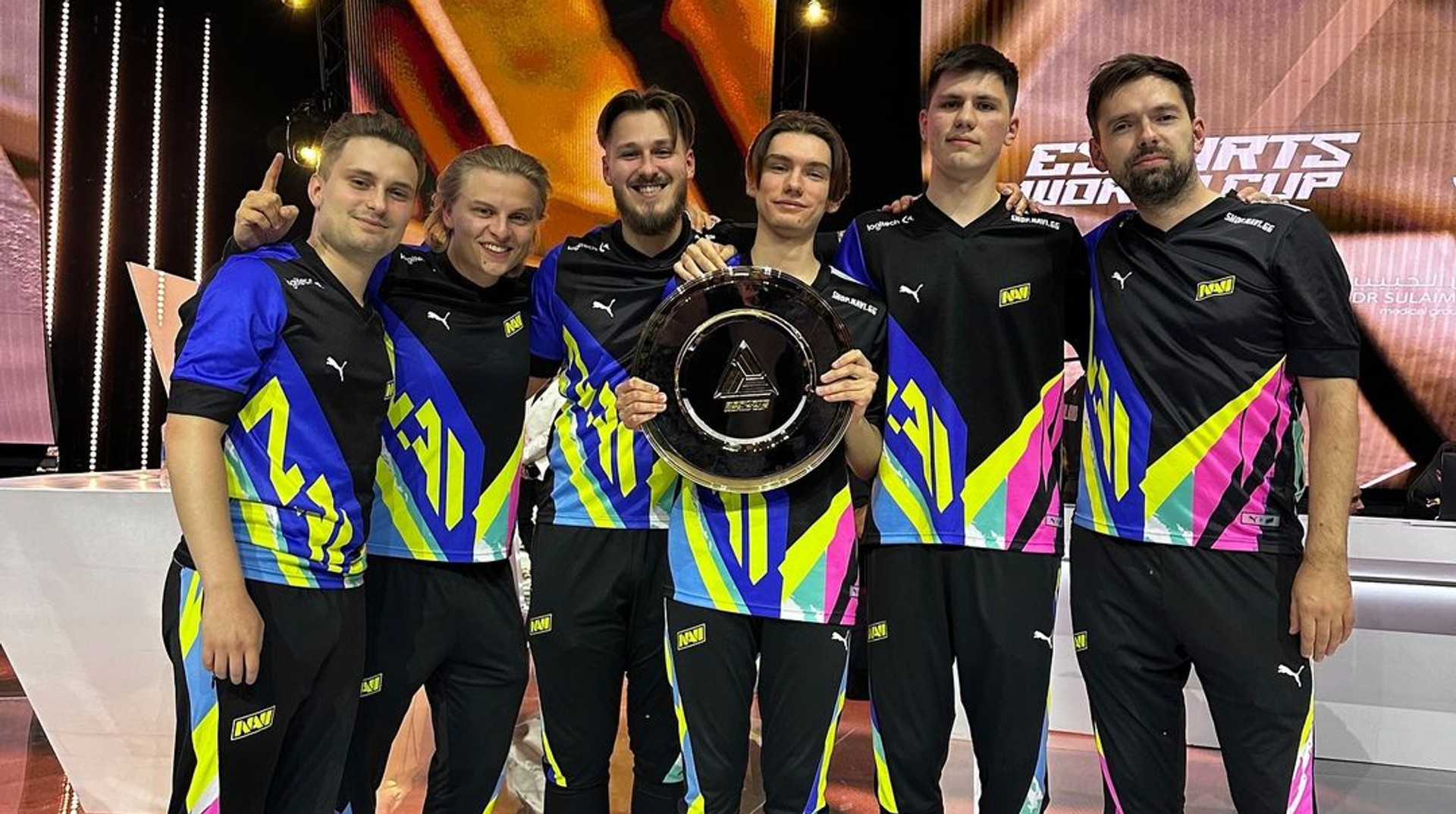 NaVI: команда, яку “ховали” без S1mple, але вона стала чемпіоном