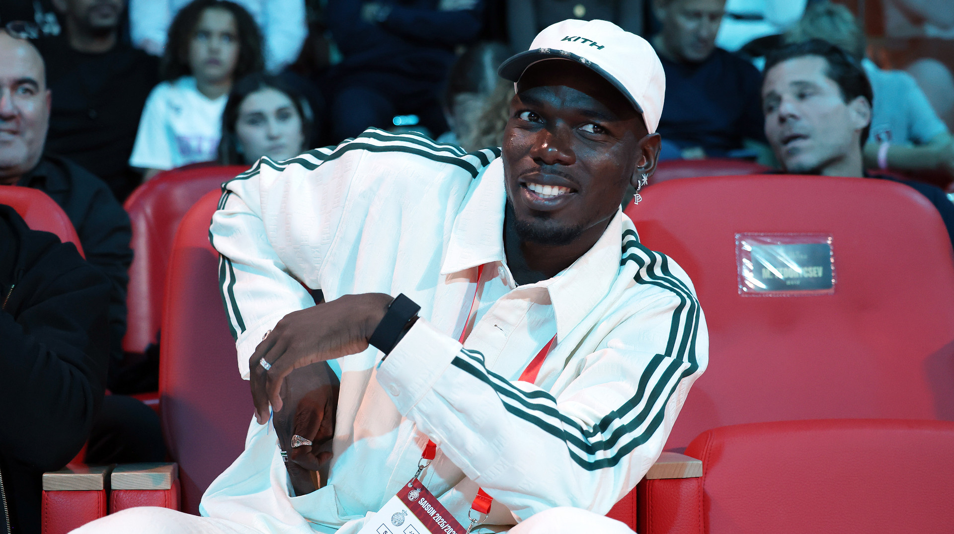 Поль Погба возвращается из ада: его поймали на допинге, обвинили в колдовстве и шантажировал родной брат