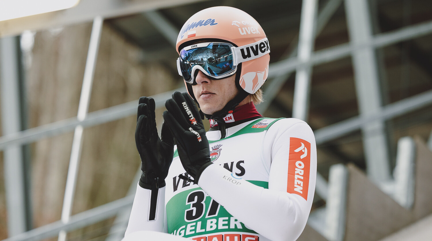 Звездный польский прыгун пропустит Турне четырех трамплинов-2025/26