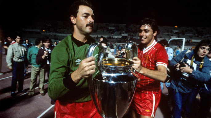 Від піхотинця в буші до воротаря Ліверпуля: війна, футбол та Африка очима Брюса Гроббелара