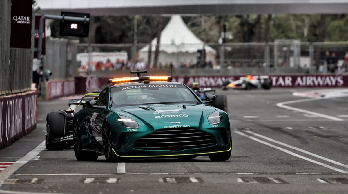 Мерседес останется единственным поставщиком сейфти-кара и медицинского авто в Формуле-1