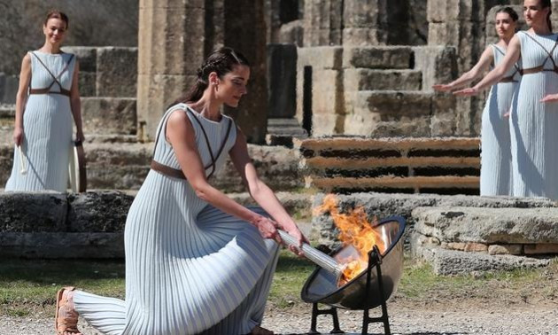 У Греції запалили вогонь Олімпіади-2020
