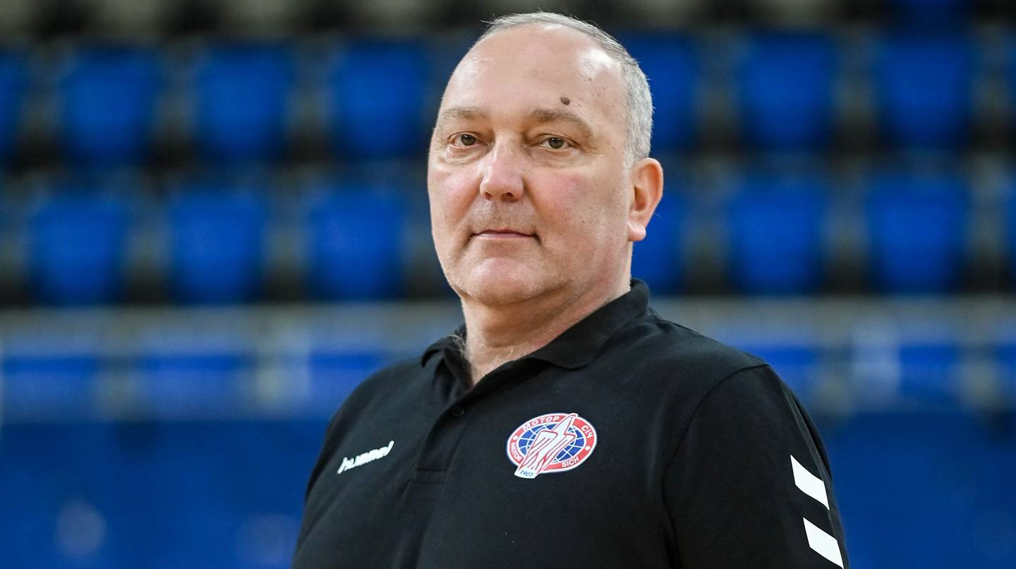 Мотор в четвертый раз уволил Степанца с должности главного тренера