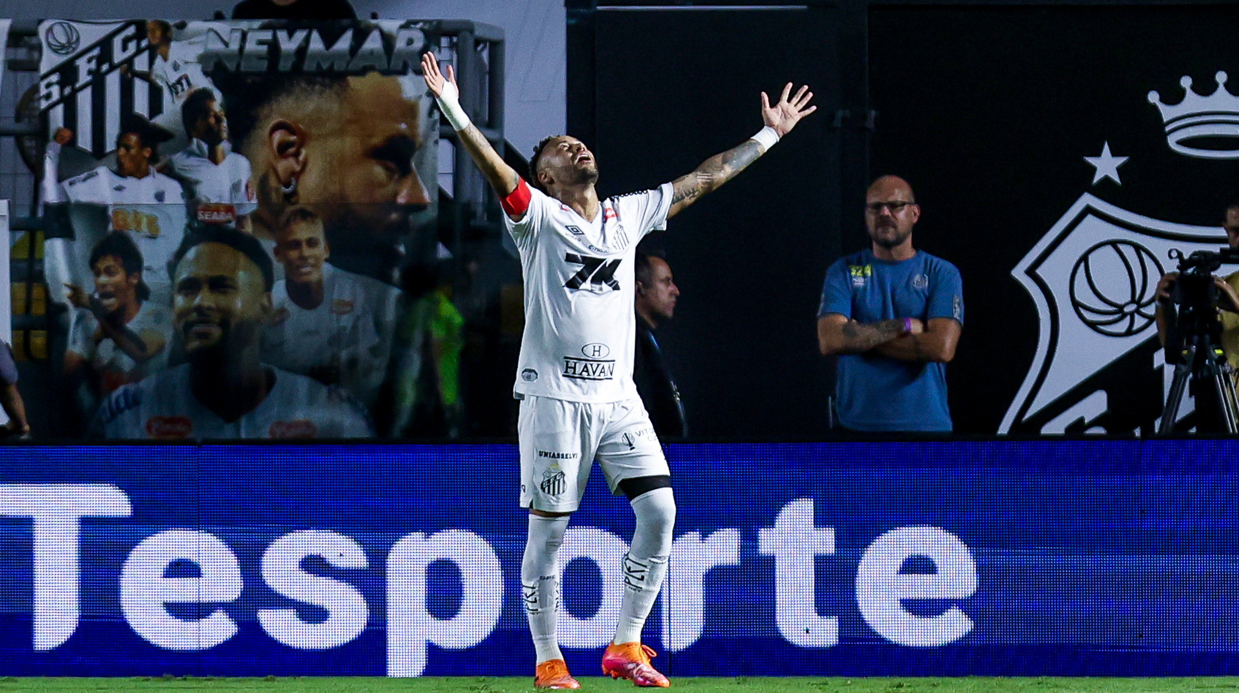 Сантус намерен удержать Неймара после завершения контракта