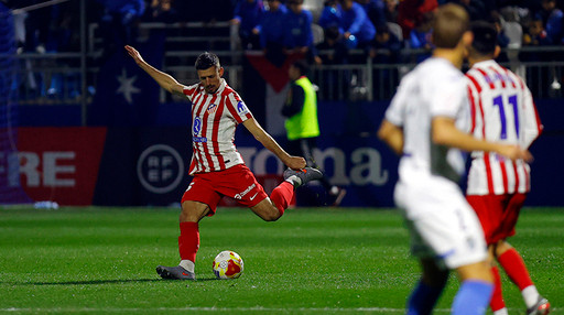Захисник Атлетико вибув на тривалий термін
