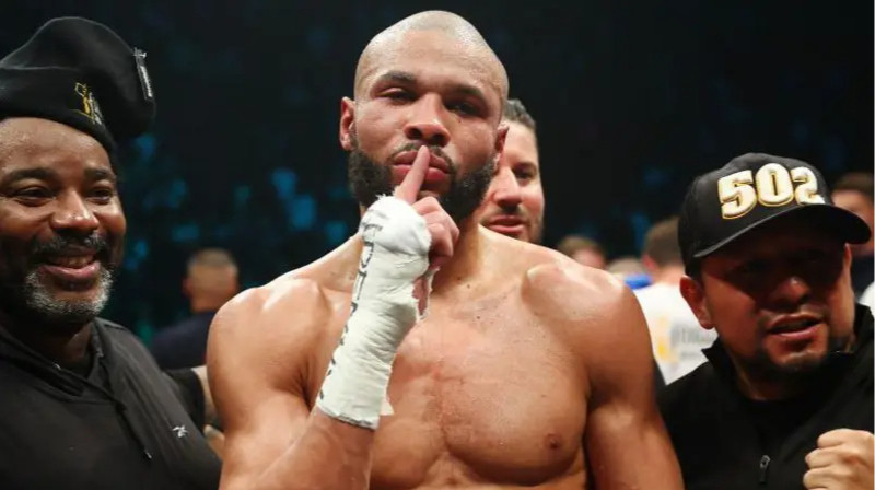 Юбенк – о команде Matchroom: Я сидел с кислородной маской, а эти подонки 20 минут блокировали скорую