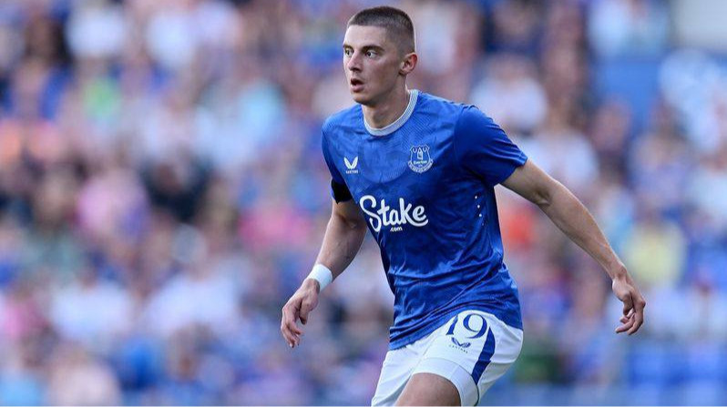 Миколенко – в старте Эвертона на матч с Сандерлендом