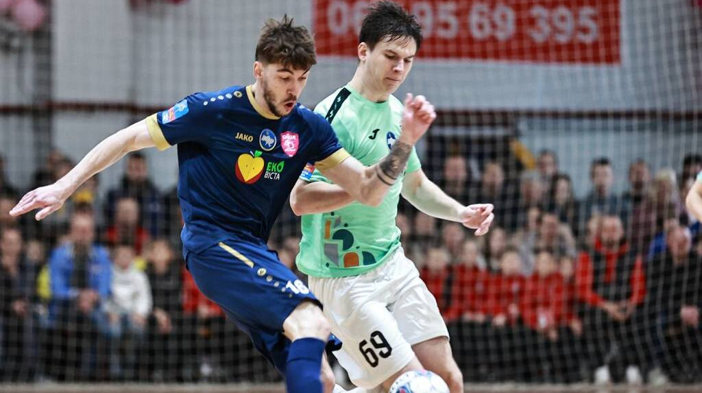 Сокіл переміг Фурнітуру в серії пенальті та вийшов у півфінал Кубку України