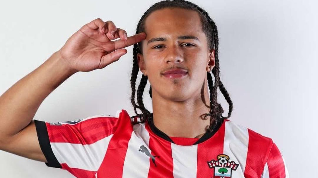 Манчестер Юнайтед підписав 16-річного захисника – Романо