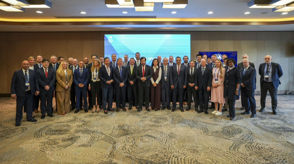 Президент Узбекистана нагородив голову ФІА Орденом Дружби